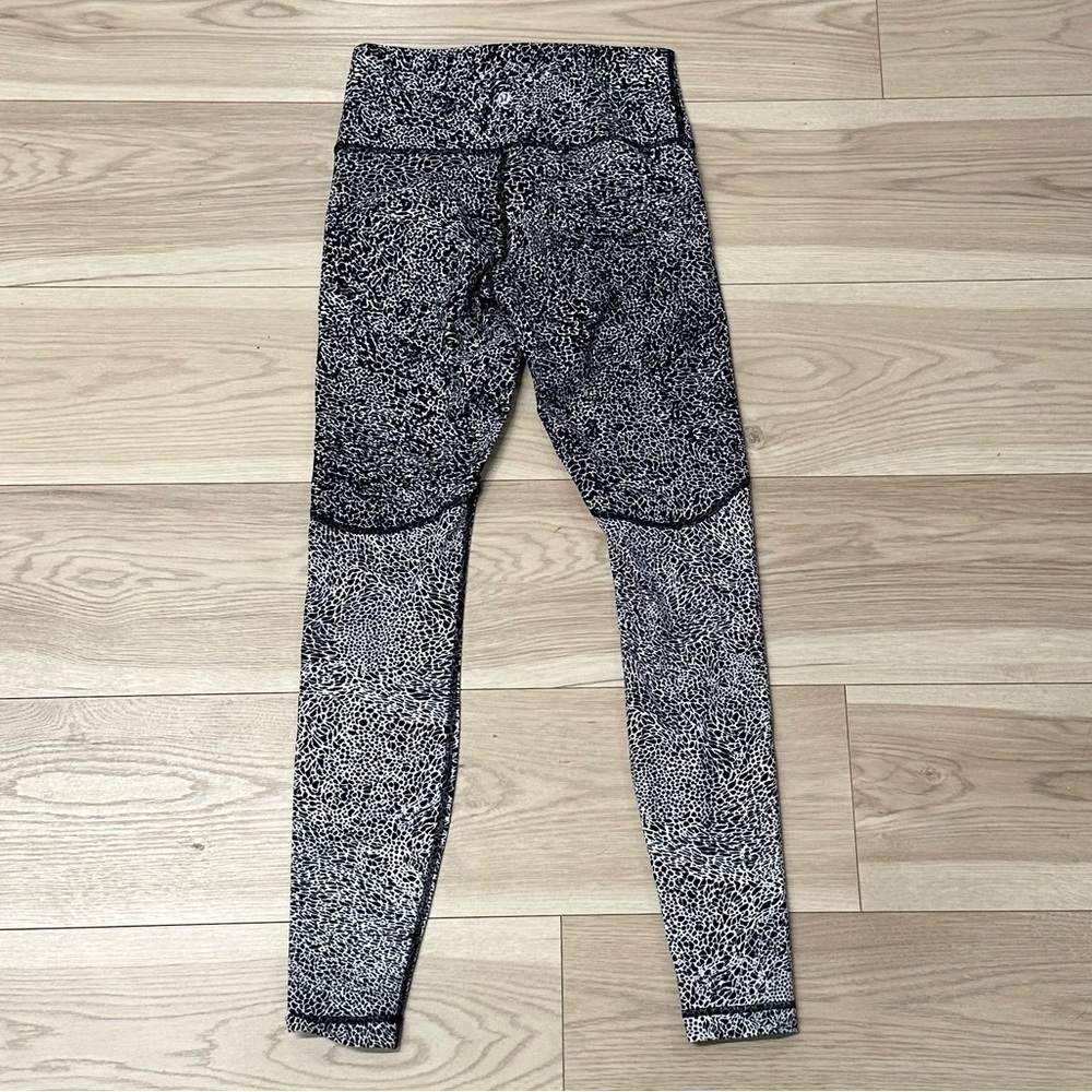 LIKE NEW Lululemon Wunder Under High-Rise Tight *Blocked Full-On Luxtreme 28"